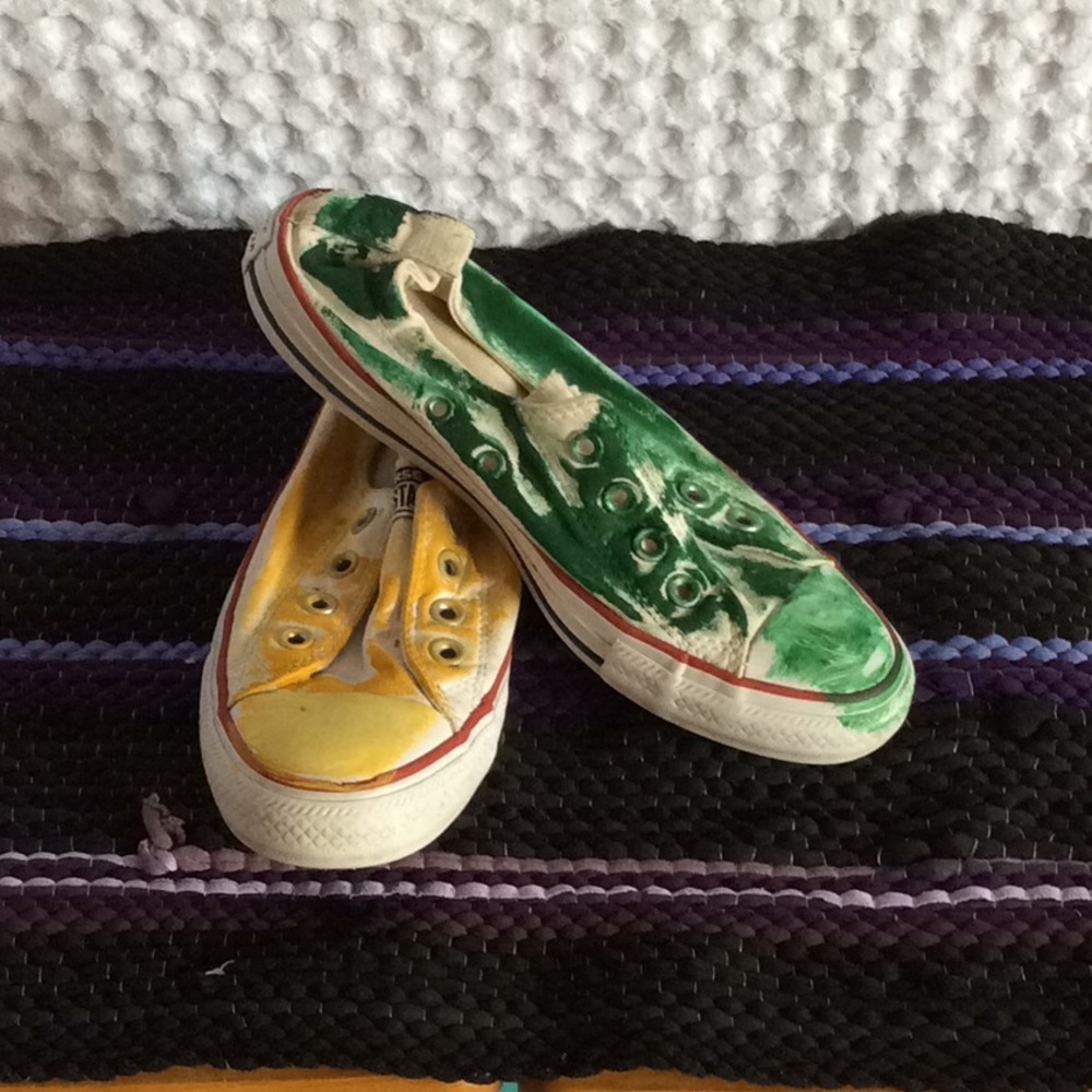 Converse hand painted size women’s 8